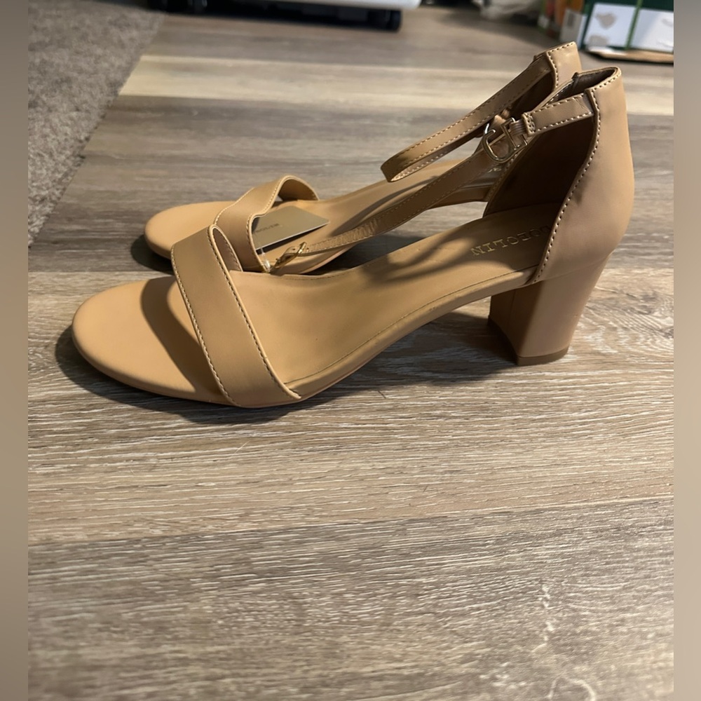 Dobolin Heels